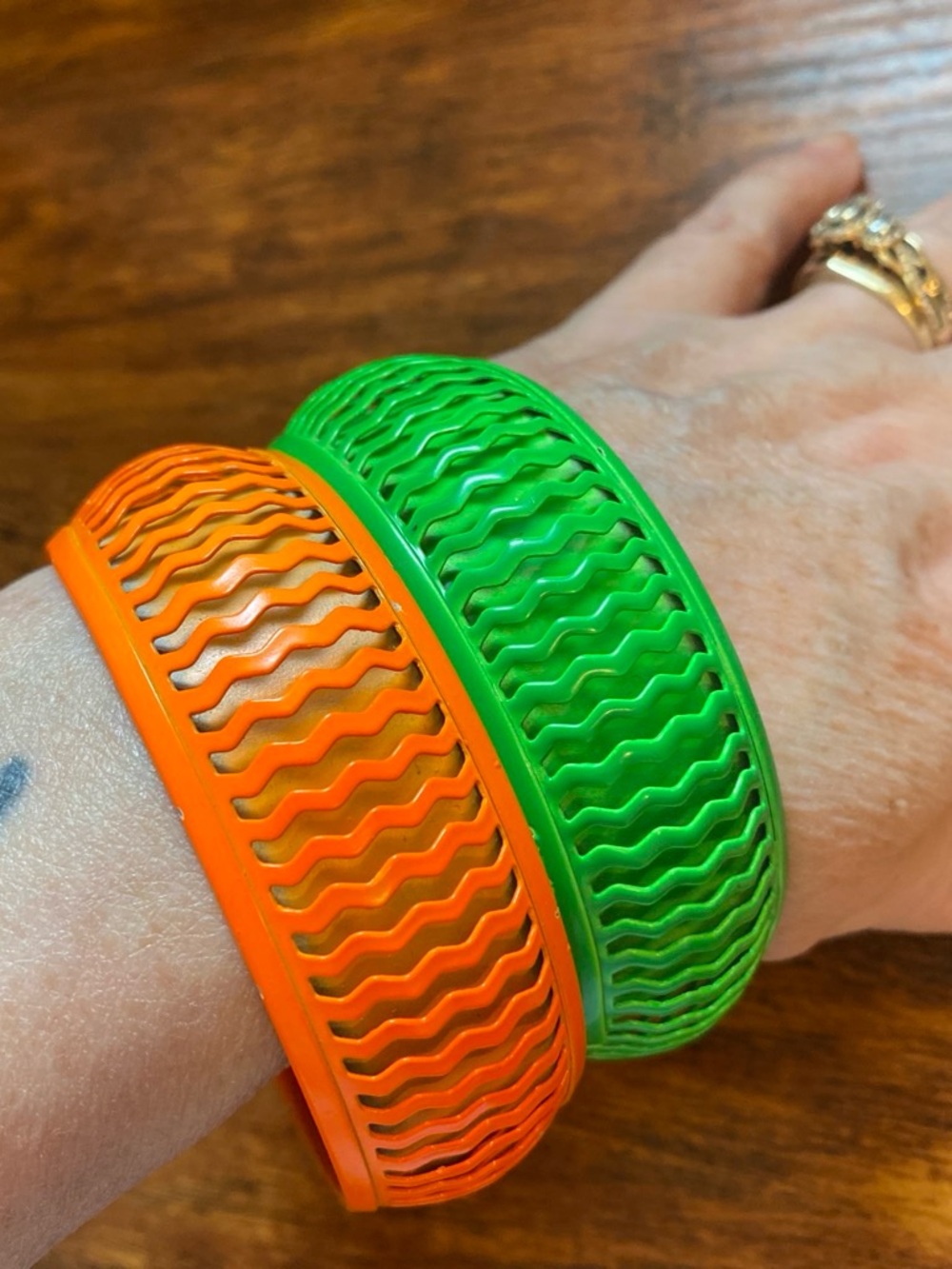Retro metal bangles